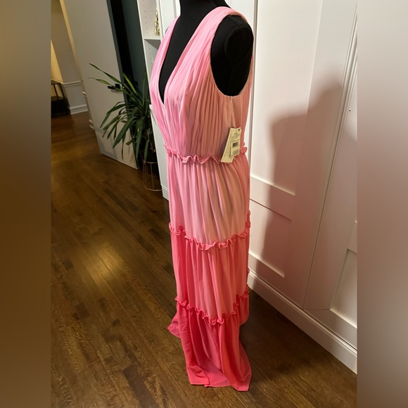 Aiden Mattox ombré pink evening gown. NWT size 10 fits a bit smaller. - Picture 3 of 7